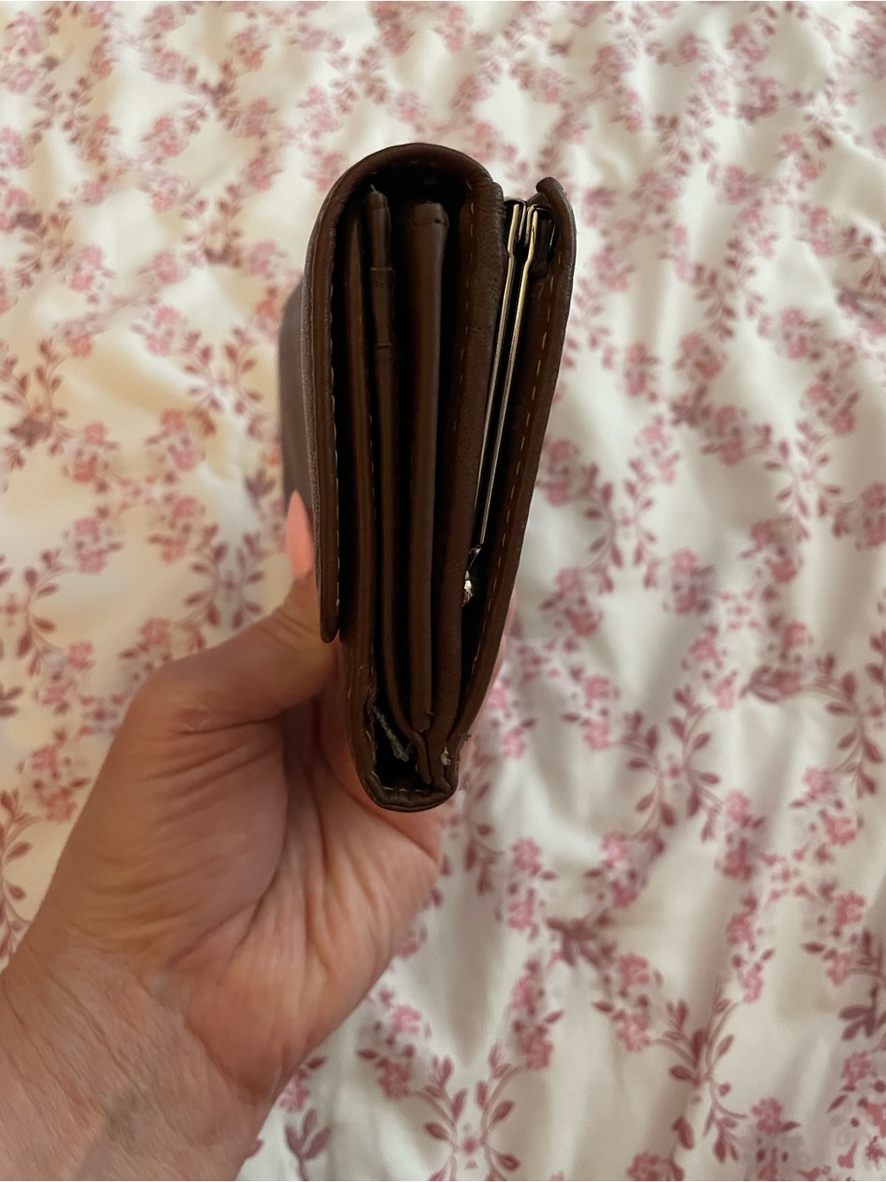 Women's Brown Leather Clutch Wallet - Sleek Organizer - Picture 3 of 8